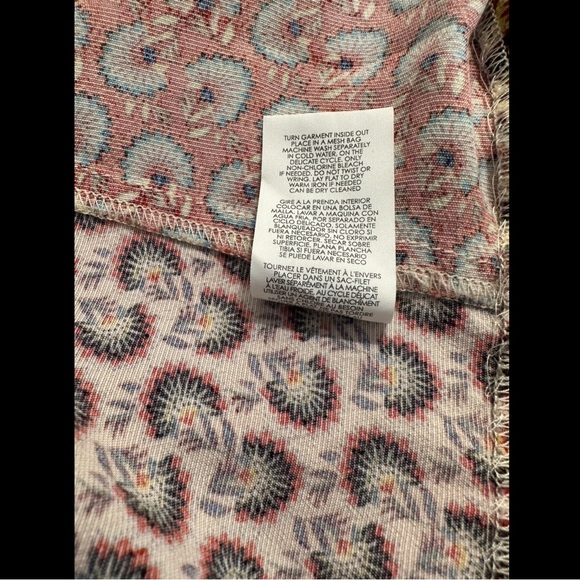 CAbi Poet Jacket #5664 Pockets a belt Tie boho Mixed Media Patchwork Robe Floral - Picture 13 of 16